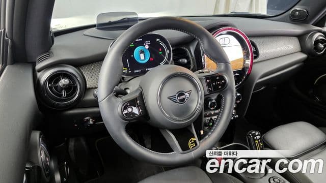 Mini Cooper Электрический (Electric) 3세대, 2024 13
