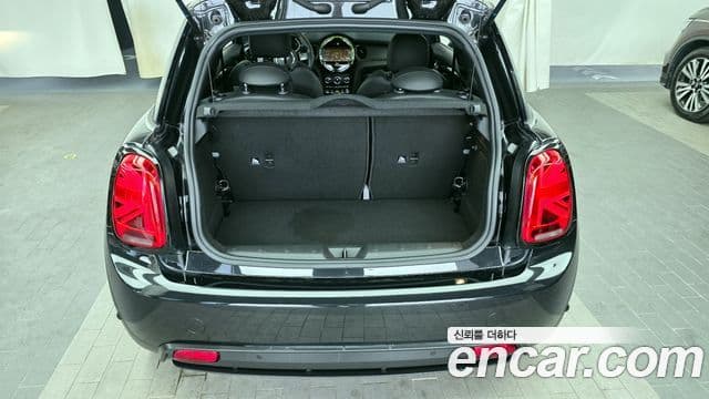 Mini Cooper Электрический (Electric) 3세대, 2024 20