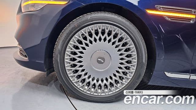 Genesis G90 Premium Luxury, 2021 все фото