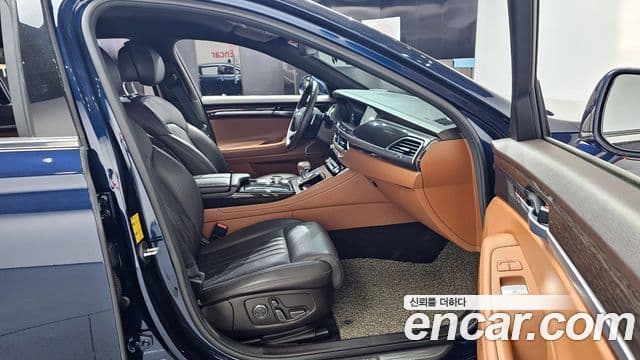 Genesis G90 Premium Luxury, 2021 10