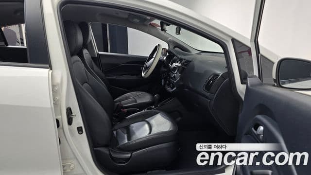 Kia All New Pride Luxury Eco Plus, 2012 11