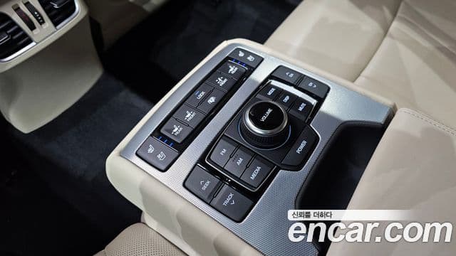 Genesis G80 Premium Luxury, 2018 17