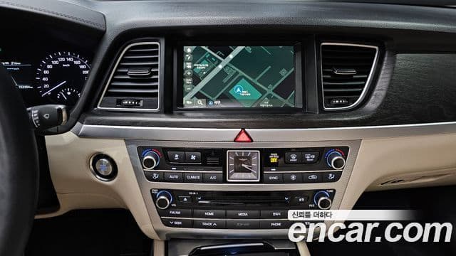 Genesis G80 Premium Luxury, 2018 18