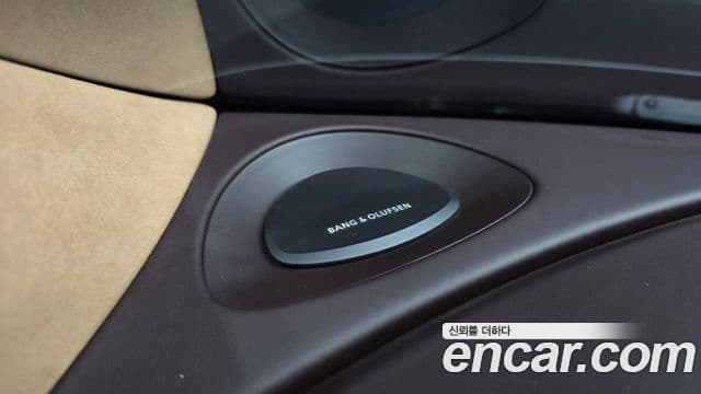 Genesis G90 (RS4) бензин 3.5 турбо AWD, 2023 18