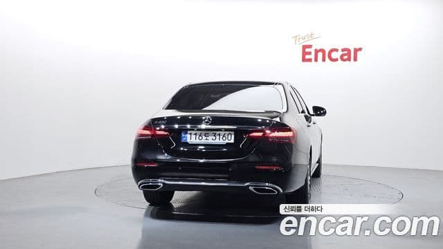 Mercedes-Benz E-класс W213 Avantgarde, 2023 4