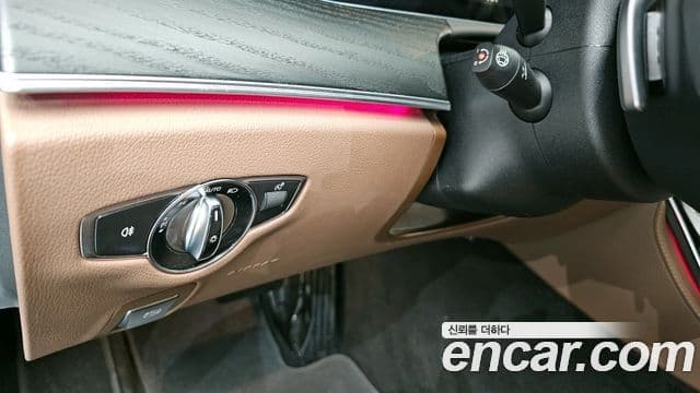 Mercedes-Benz E-класс W213 Avantgarde, 2023 14