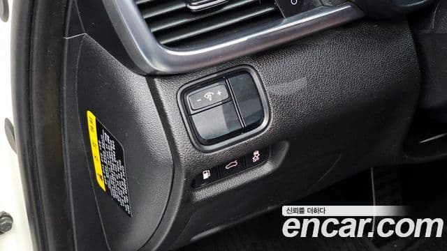 Kia K5 2세대 Noblesse, 2017 14