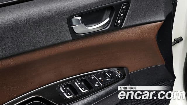 Kia K5 2세대 Noblesse, 2017 18