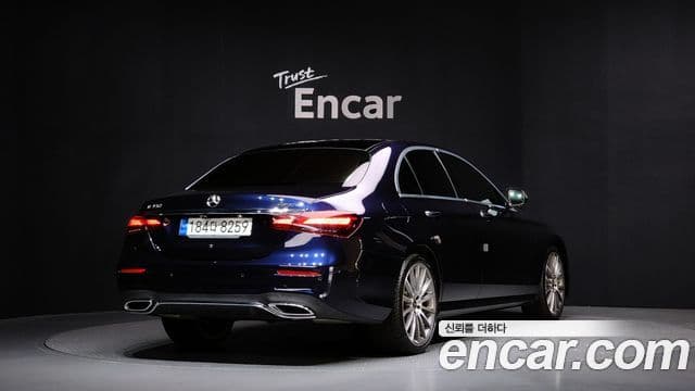 Mercedes-Benz E-класс W213 AMG Line, 2022 2