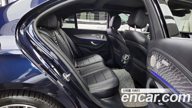 Mercedes-Benz E-класс W213 AMG Line, 2022 12