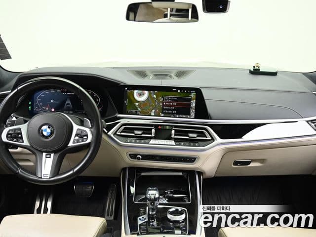 BMW X7 (G07) M50i 6인승, 2021 7