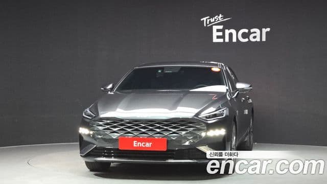 Kia K8 гибрид Signature, 2022 3