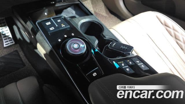 Kia K8 гибрид Signature, 2022 9