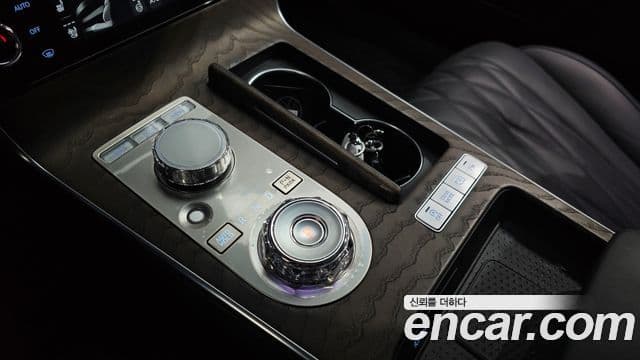 Genesis G80 (RG3) бензин 2.5 турбо AWD, 2025 9