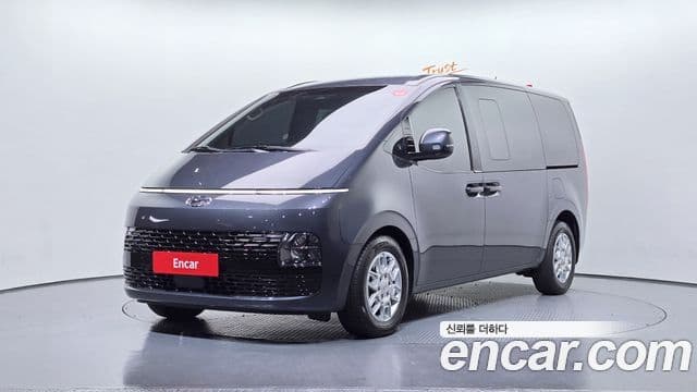 Hyundai Staria Modern, 2023 1