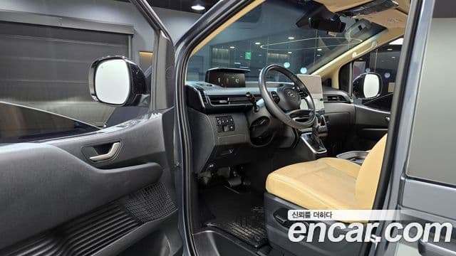 Hyundai Staria Modern, 2023 11