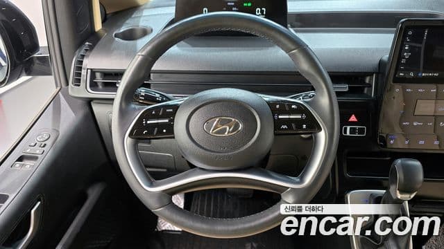 Hyundai Staria Modern, 2023 14