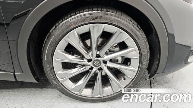 Toyota 크라운 кроссовер, 2023 все фото