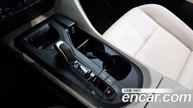 Toyota 크라운 кроссовер, 2023 9