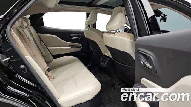 Toyota 크라운 кроссовер, 2023 11