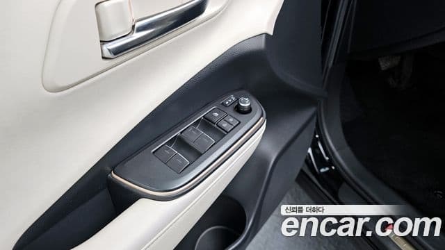 Toyota 크라운 кроссовер, 2023 13