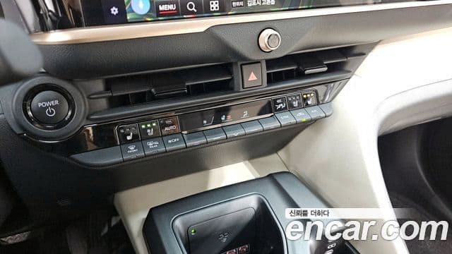 Toyota 크라운 кроссовер, 2023 17