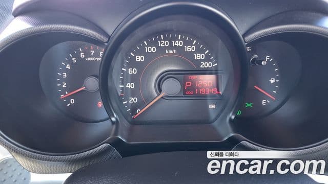 Kia Ray Luxury, 2016 13