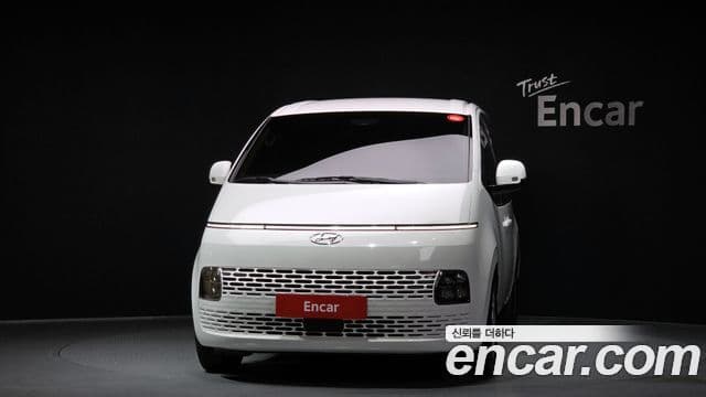 Hyundai Staria Modern, 2023 3
