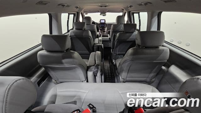 Hyundai Grand Starex детский перевозочный автомобиль, 2017 20