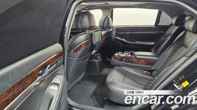 Genesis EQ900 Prestige, 2016 11