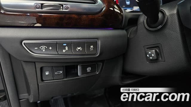 Genesis EQ900 Prestige, 2016 14