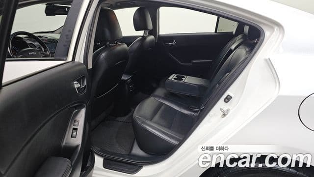 Kia K3 Noblesse, 2015 11