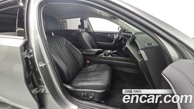 Kia K8 Platinum, 2023 11