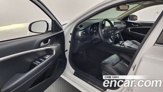 Genesis The / новый New G70, 2023 10