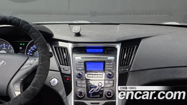 Hyundai YF Sonata LPI Premier(для людей с инвалидностью), 2010 18