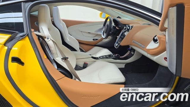 맥라렌 GT, 2022 11