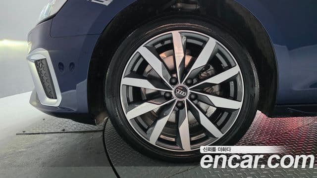 Audi A4 (B9) Premium, 2023 все фото