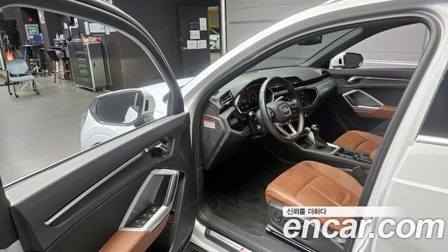 Audi Q3 (F3) Premium, 2023 10