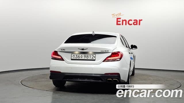 Genesis G70 Elite, 2020 4