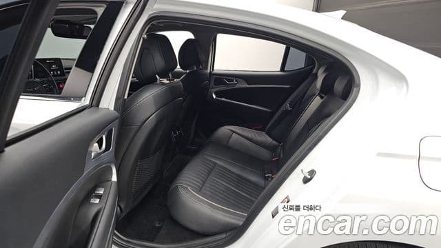 Genesis G70 Elite, 2020 11