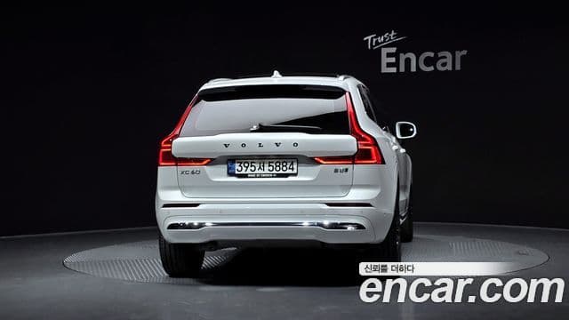 Volvo XC60 2세대 B5 Inscription, 2022 4