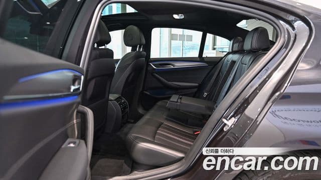 BMW 5시리즈 (G30) 530i M Sport, 2018 10