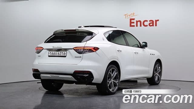 Maserati Levante 3.8 GTS AWD, 2020 2