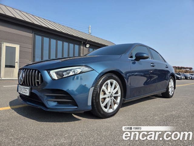 Mercedes-Benz A-класс W177 A220 седан, 2020 1