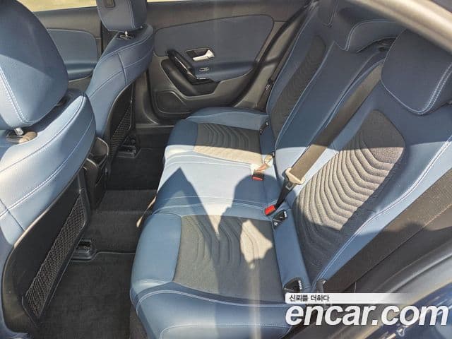 Mercedes-Benz A-класс W177 A220 седан, 2020 9