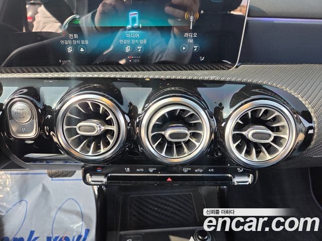 Mercedes-Benz A-класс W177 A220 седан, 2020 12