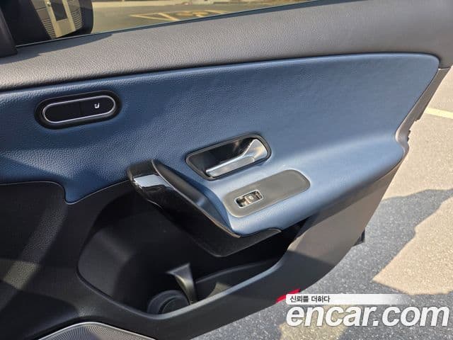 Mercedes-Benz A-класс W177 A220 седан, 2020 17