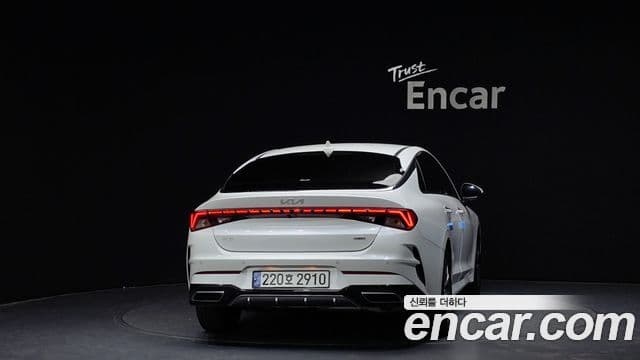 Kia K5 гибрид 3세대 Noblesse, 2023 4