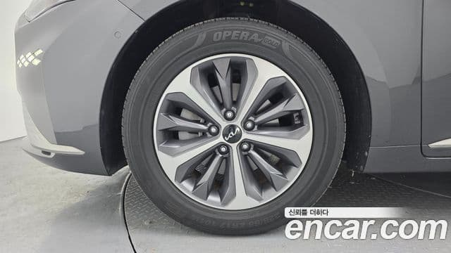 Kia K8 гибрид Noblesse, 2022 все фото