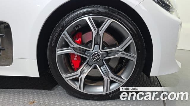 Kia 스팅어 GT, 2019 все фото